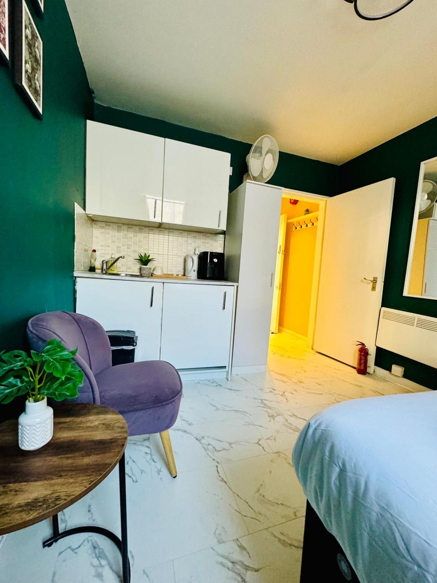 Private Flat In 1190 Appartamento